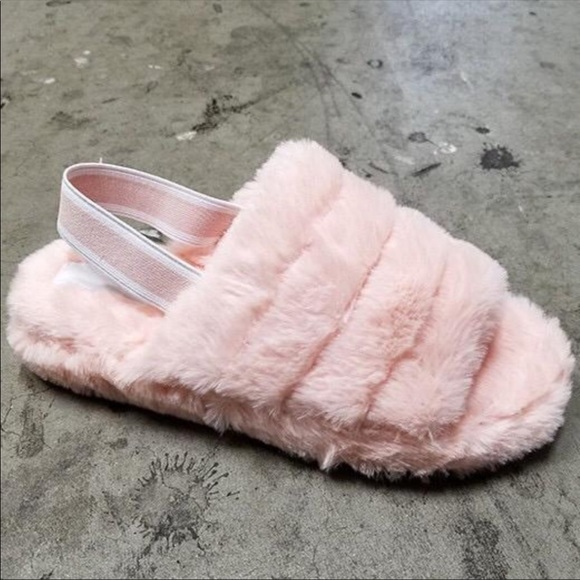 DiamondDivasDesigns Shoes - ❤️LAST ONE❤️ 💎Fluff Faux Fur Slippers💎